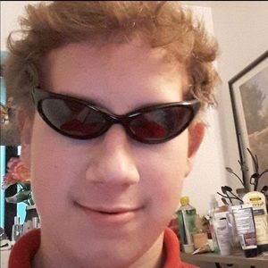 Meet your Posher, Thomas